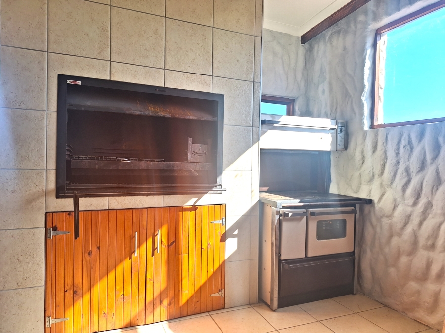 4 Bedroom Property for Sale in Winterhoek Park Eastern Cape